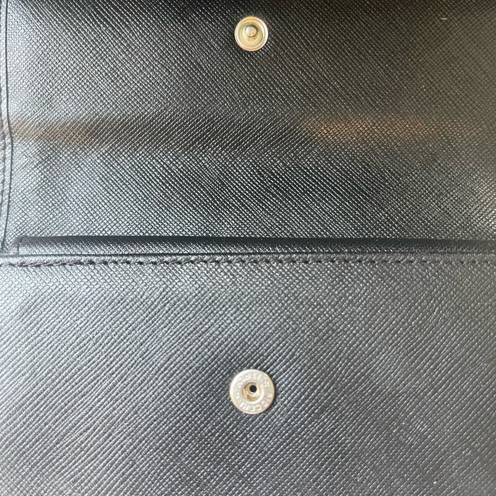 PRADA Wallet - Picture 4 of 9